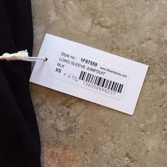 Fifteen Twenty Jumpsuit Elastic Waist Ankles NWT - Picture 5 of 5